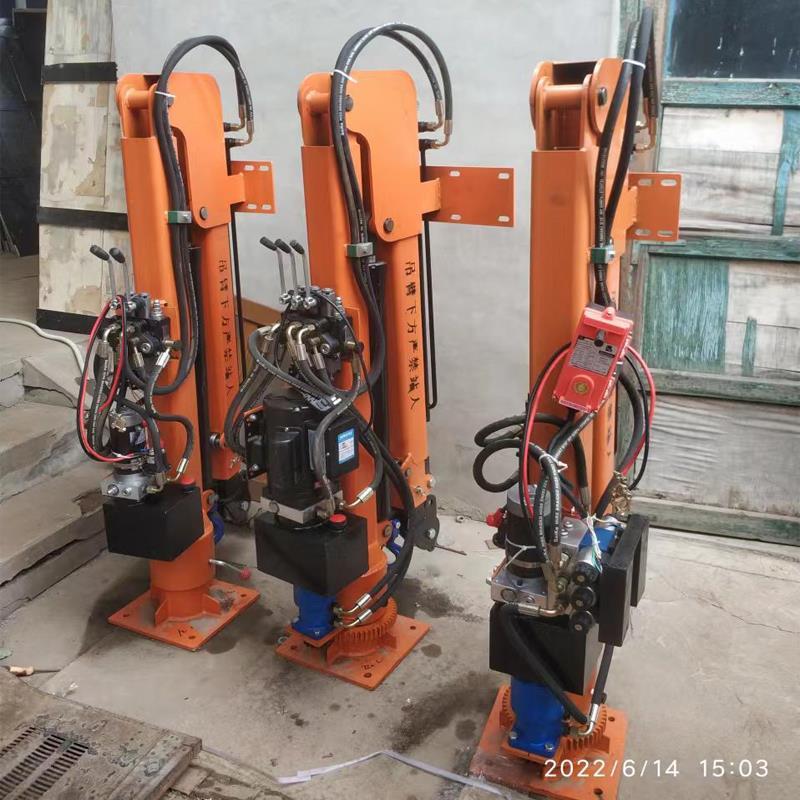 河东区重汽蓝牌随车吊 3.2吨 国六动力强 液压驱动 农用自卸起重机